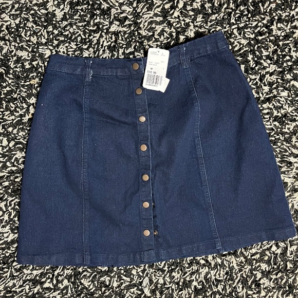 Mini Skirt - Picture 3 of 5